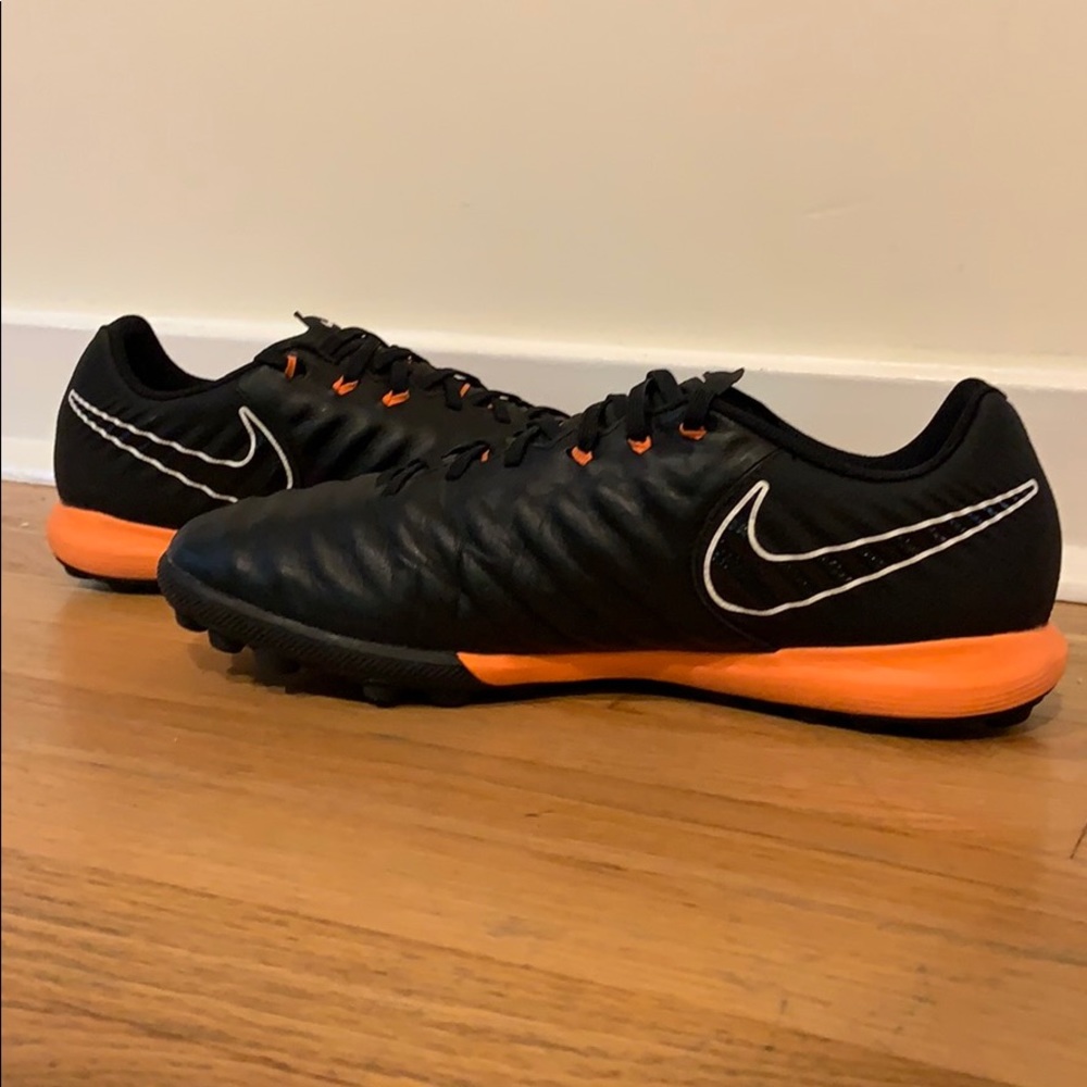 Men’s Nike Tiempo X indoor soccer shoes